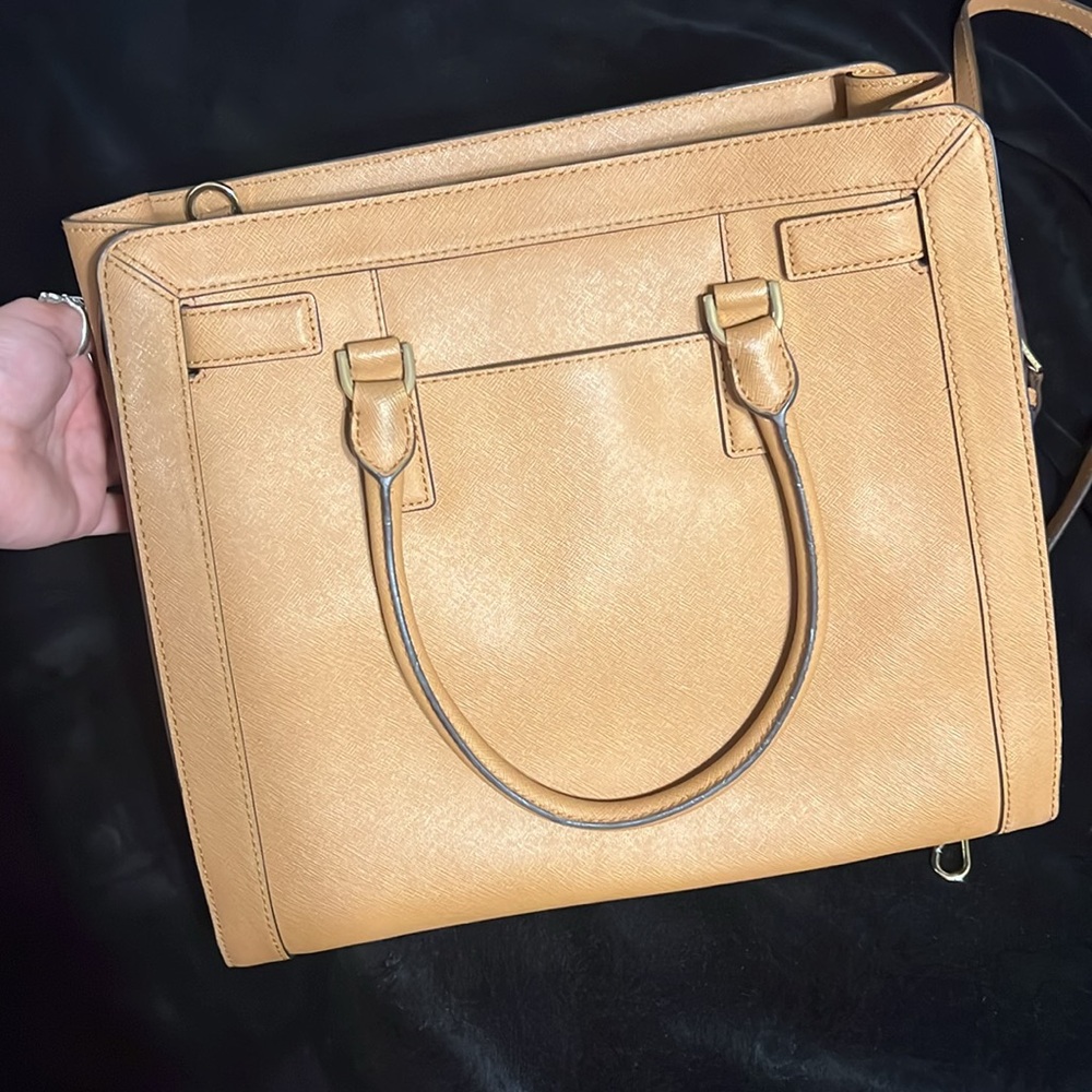 Michael Kors Dillon Tote Satchel Bag Camel Brown - Picture 3 of 6